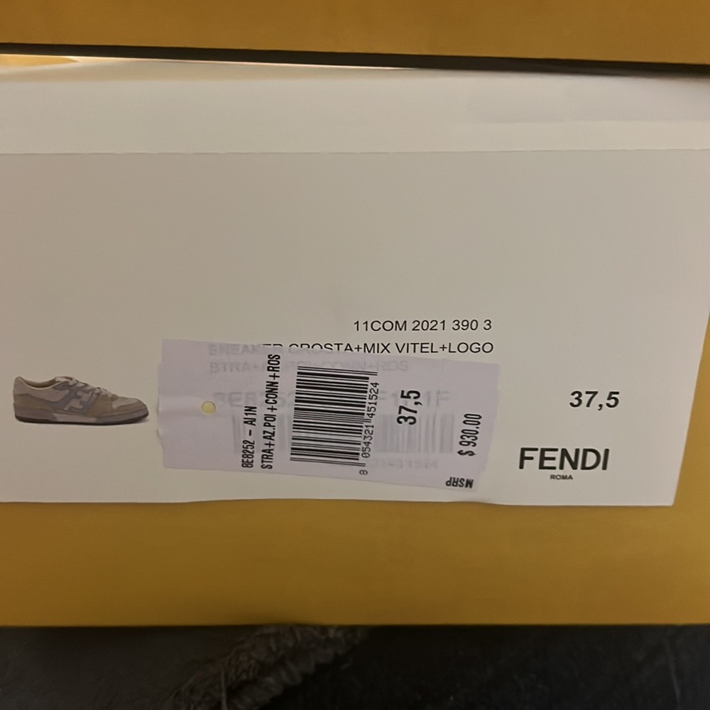 BNWT - Picture 3 of 6